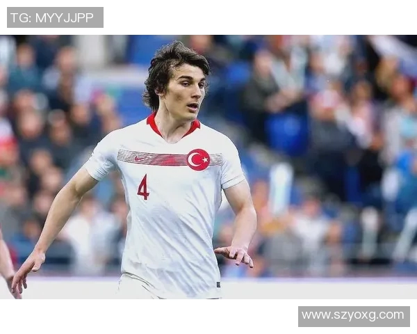 土耳其足球明星球员的辉煌历程与影响力探讨